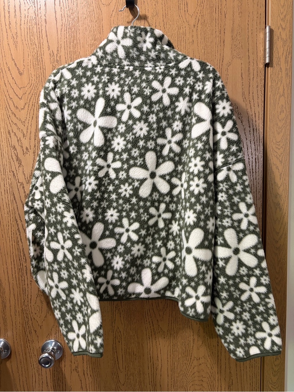 SO Olive Green and White Floral Fleece Jacket - Picture 7 of 7
